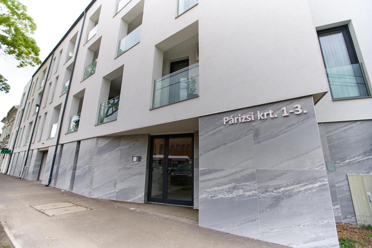 Starlight Bronze Szeged- Exclusive Apartment *